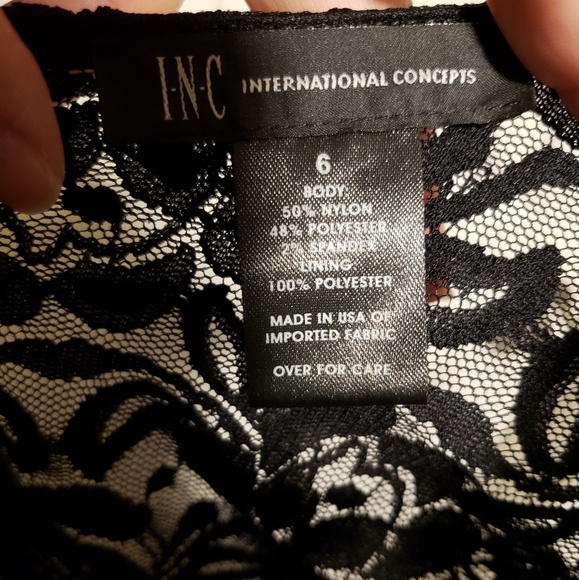 Lace INC dress - Picture 4 of 4